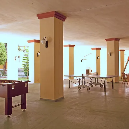 Beachside In Elviria, Romana Playa *