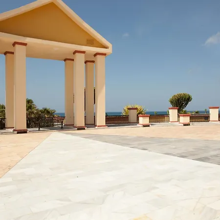 Apartment Beachside In Elviria, Romana Playa
