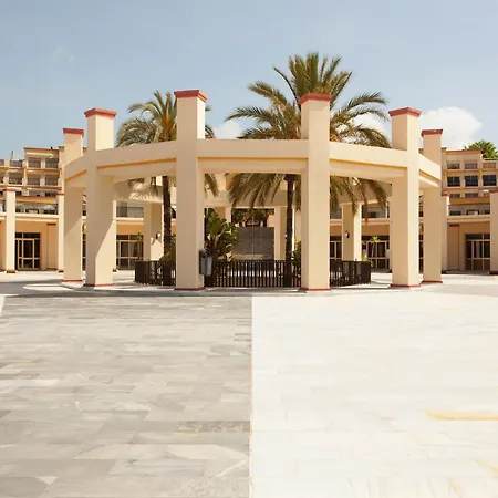 Beachside In Elviria, Romana Playa *
