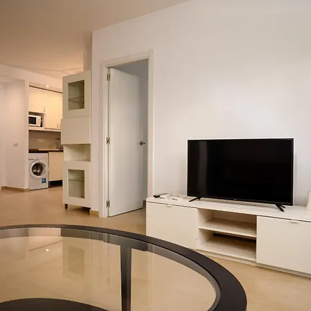 Beachside In Elviria, Romana Playa Apartment Marbella